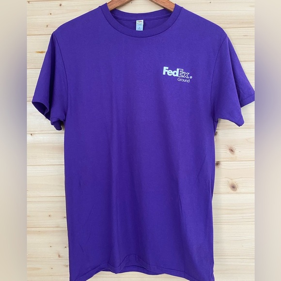 NEW Fruit of the Loom Small Purple Cotton FedEx Ground Logo T-Shirt Unisex Logo - Picture 1 of 8